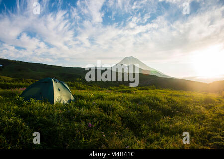 Camping ci-dessous Vilyuchinsk,Russie,Kamchatka volcan Banque D'Images