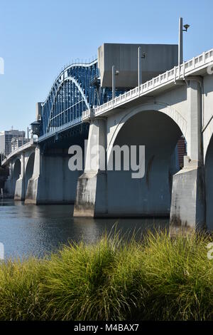 John Ross Bridge sur Market Street à Chattanooga, Tennessee Banque D'Images