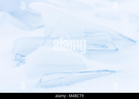 Feuilles de la glace de lac Tornetraesk, Laponie, Suède Banque D'Images