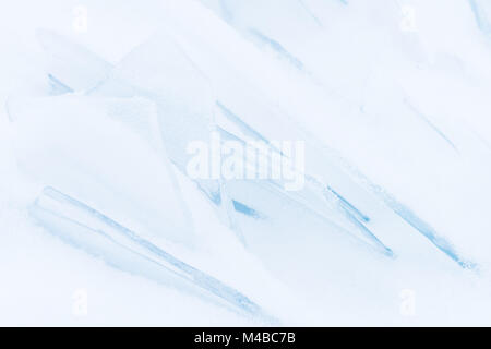 Feuilles de la glace de lac Tornetraesk, Laponie, Suède Banque D'Images