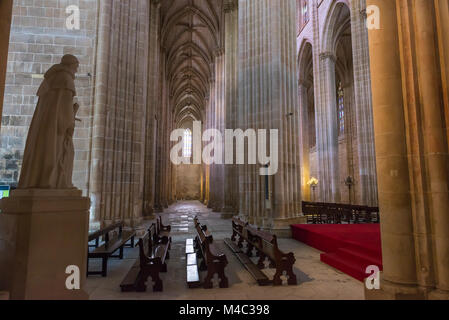 Vue de l'intérieur de Santa Maria da Vitoria Batalha abbaye Dominicaine Banque D'Images