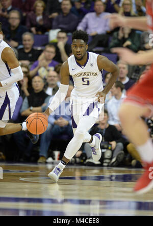 Seattle, WA, USA. Feb 15, 2018. UW guard Jaylen Nowell (5) en action lors d'un CIP12 jeu de basket-ball entre l'Université de Washington et l'Université de l'Utah. Le jeu a été joué à Hec Ed Pavilion à Seattle, WA. Jeff Halstead/CSM/Alamy Live News Banque D'Images