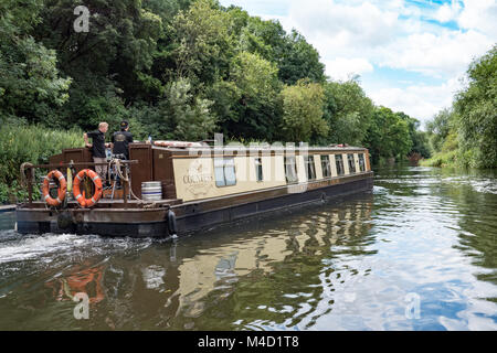 La comtesse d'Evesham restaurant cruiser permet de naviguer dans la rivière Avon près de Stratford sur Avon Warwickshire Angleterre UK Banque D'Images