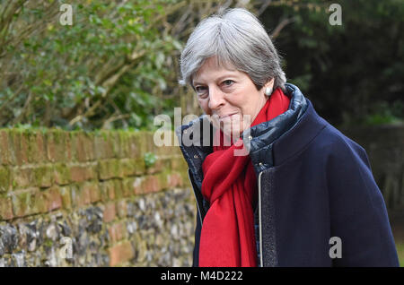 Maidenhead, Royaume-Uni. 04 février 2018. Premier ministre Theresa May, accompagnée de son mari Philippe, assiste à un service religieux, près de sa circonscription de Maidenhead. Banque D'Images