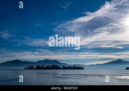 Île dans le chiemsee Banque D'Images