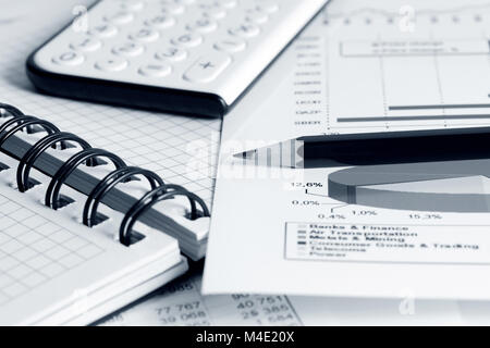 Comptabilité financière Analyse des graphiques du marché boursier Banque D'Images