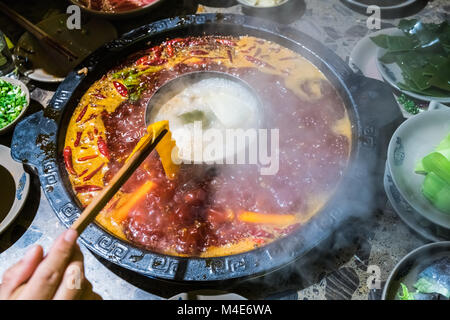 Chengdu, Sichuan hot pot plat-réchaud Banque D'Images