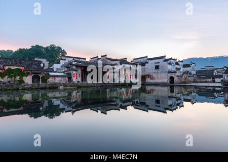 Villages antiques chinois dans l'aube Banque D'Images