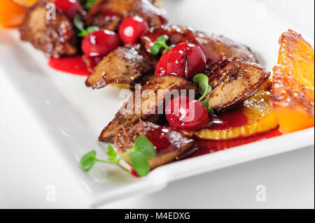 Foie de poulet avec légumes Banque D'Images