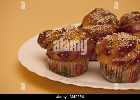 Ruddy les gâteaux avec des graines de sésame Banque D'Images