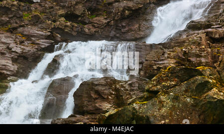 Cascade Stigfossen près du chemin - Norvège Troll Banque D'Images