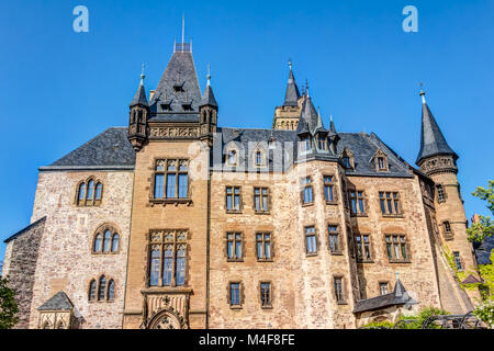 Château de Wernigerode situé dans les montagnes du Harz Banque D'Images