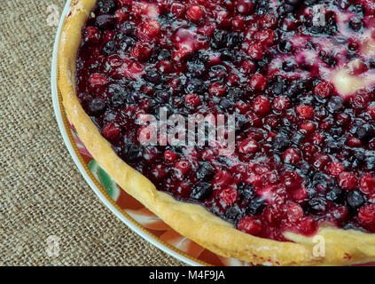 Tarte aux bleuets et d'airelle rouge. Banque D'Images