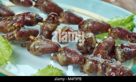 Brochettes de coeur de poulet Banque D'Images