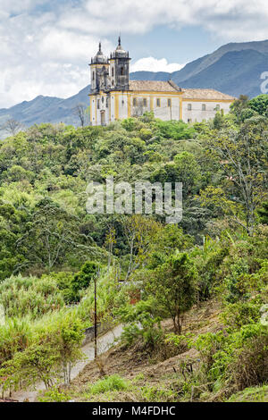Vieux et église historique d'Ouro Preto Banque D'Images