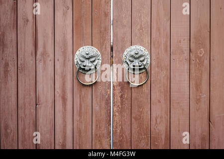 Porte en bois traditionnel Banque D'Images