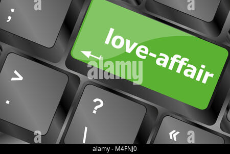 Love-affaire touche clavier ou sur internet montrant concept Banque D'Images