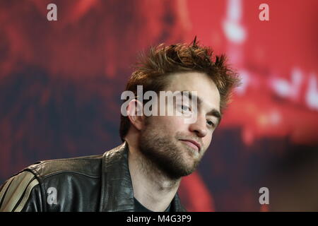 Berlin, Allemagne. 16 Février, 2018. Robert Pattinson à la conférence de presse de la Berlinale pour la première de 'Damsel' le 16 février 2018 Credit : Stefan Papp/Alamy Live News Banque D'Images