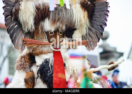 Coloré de Kurent, masque traditionnel slovène.masque traditionnel utilisé en février pour l'hiver la persécution, le carnaval, la Slovénie. Banque D'Images