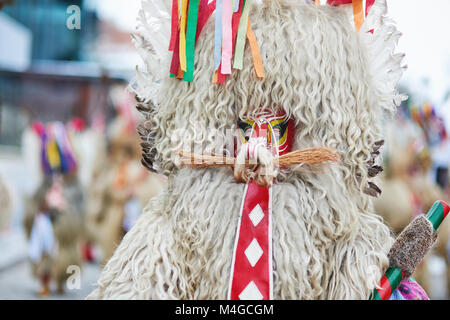 Coloré de Kurent, masque traditionnel slovène.masque traditionnel utilisé en février pour l'hiver la persécution, le carnaval, la Slovénie. Banque D'Images
