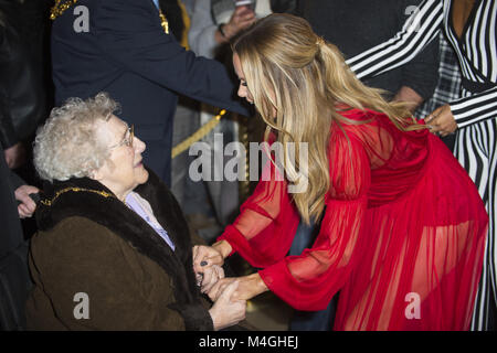 Les juges et les présentateurs arrivent pour Britain's got talent à l'Opéra de Blackpool. Avec : Amanda Holden Où : Blackpool, Royaume-Uni Quand : 16 Jan 2018 : Crédit d'Euan Cherry/WENN.com Banque D'Images