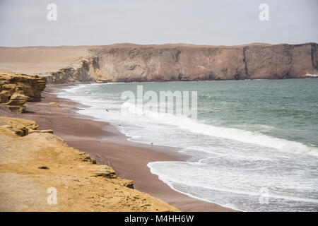 Playa roja, la réserve nationale de Paracas, (Pérou) Banque D'Images