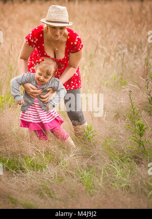 S'amuser en famille en plein air Banque D'Images