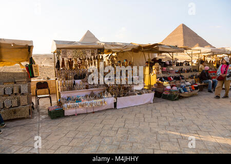 Pyramids, Giza, Egypte, Afrique du Nord Banque D'Images