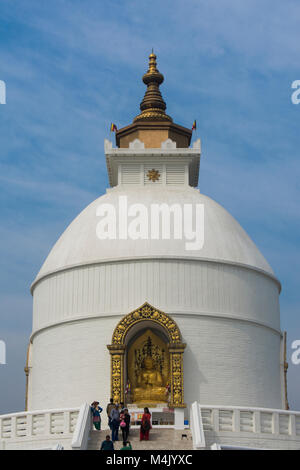 La pagode de la paix mondiale, Pokhara (Népal) Banque D'Images