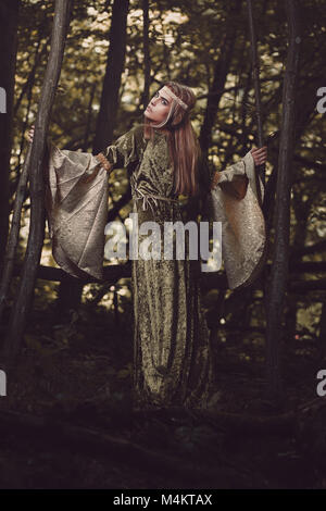 Belle princesse des bois. Fantasy et féerique Banque D'Images