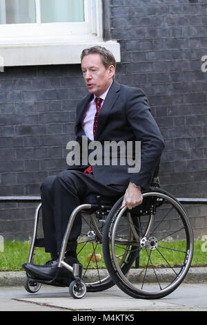 BBC correspondant sécurité Frank Gardner arrive à Downing Street avec : Frank Gardner Où : London, Royaume-Uni Quand : 17 Jan 2018 Credit : WENN.com Banque D'Images