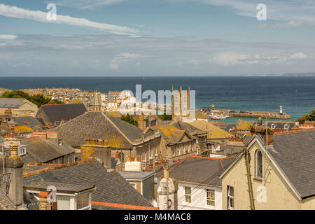Une vue sur les toits de St Ives, Cornwall, UK. Banque D'Images
