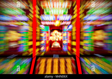 Machines à sous Casino equipment exhibition. Effet de zoom arrière. Banque D'Images