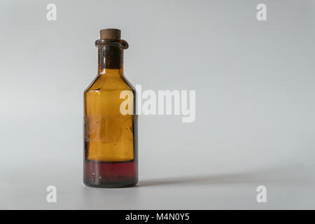 Vintage medicine bottle Banque D'Images