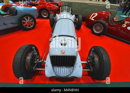 Londres, Royaume-Uni. 16 Février, 2018. Un 1933 MG K3 seul siège de voiture de course sur l'affichage à la London Classic Car Show qui aura lieu à l'ExCel London, Royaume-Uni. Plus de 700 des plus belles voitures classiques sont exposées à l'exposition allant de l'avant-guerre vintage tourers à un concept moderne de voitures. Crédit : Michael Preston/Alamy Live News Banque D'Images