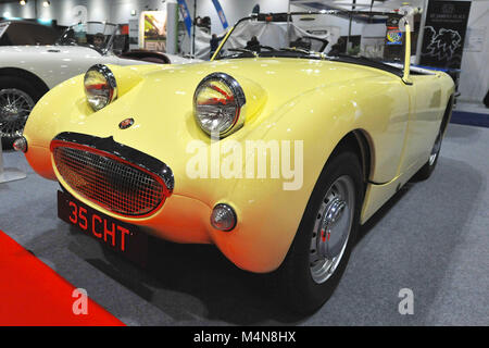 Londres, Royaume-Uni. 16 Février, 2018. Un 1958 Austin Healey Sprite Frog Eye-voiture de sport sur l'affichage à la London Classic Car Show qui aura lieu à l'ExCel London, Royaume-Uni. Plus de 700 des plus belles voitures classiques sont exposées à l'exposition allant de l'avant-guerre vintage tourers à un concept moderne de voitures. Crédit : Michael Preston/Alamy Live News Banque D'Images