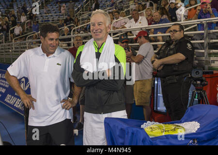 Delray Beach, Florida, USA. 16 Février, 2018. John McEnroe cristal comme il célèbre son 59 anniversaire au 2018 Delray Beach Ouvert le 16 février 2018 à Delray Beach, USA. People : John McEnroe Credit : tempêtes Media Group/Alamy Live News Banque D'Images