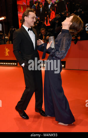 Berlin, Allemagne. Feb 17, 2018. Franz Rogowski et Paula Beer assistant à la première de 'transit' à la 68e Festival International du Film de Berlin Berlinale 2018 à Berlinale-Palast / le 17 Février à Berlin, Allemagne. Credit : Geisler-Fotopress/Alamy Live News Banque D'Images