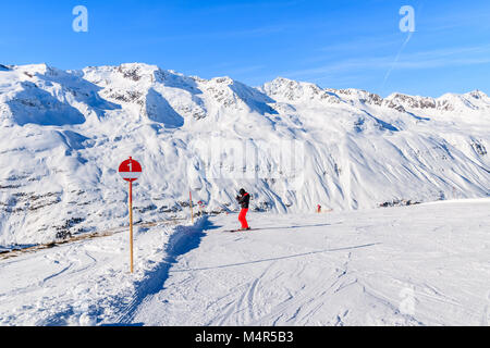 Le skieur en pente de ski Hochgurgl-Obergurgl, Tirol, Autriche Banque D'Images