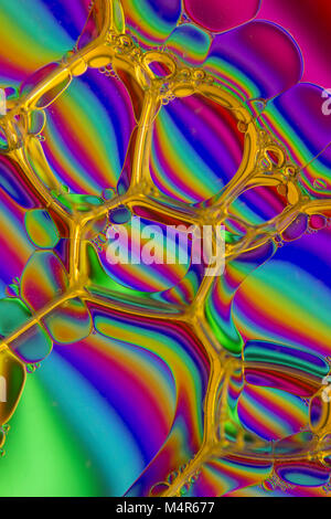 Résumé fond psychédélique vibrant de couleurs et texture de bulles, d'huile et d'eau Banque D'Images