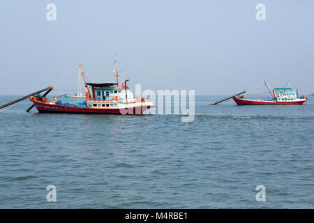 Bateaux de pêche dans le golfe de Thaïlande Banque D'Images