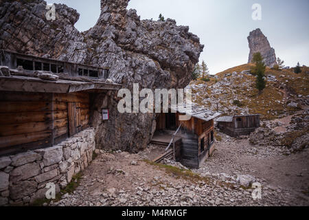 Beau paysage typique dans les Dolomites Banque D'Images