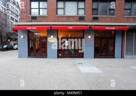 Jing Fong Upper West Side, 380 Amsterdam Avenue, New York, NY. devanture extérieure d'un restaurant chinois dans l'Upper West Side de Manhattan Banque D'Images