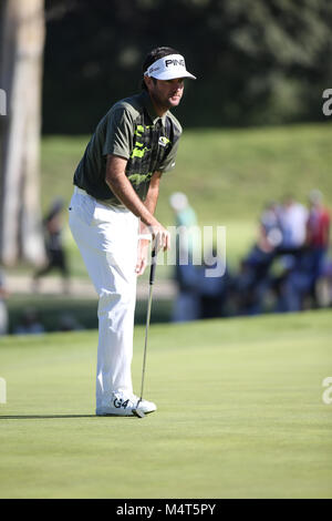 Los Angeles, CA, USA. Feb 17, 2018. Bubba Watson sur le 14e vert pendant le jour 3 de la Genèse Ouvrir au Riviera Country Club de Los Angeles, CA le 17 février 2018. Jevone Moore : csm Crédit/Alamy Live News Banque D'Images