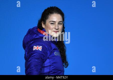 Womens squelette. Laura Deas (GBR) célèbre. Cérémonies de remise des médailles. Pyeongchang Olympic Plaza. Jeux Olympiques d'hiver de Pyeongchang 2018. Alpensia. République de Corée. 18/02/2018. Credit : Sport en images/Alamy Live News Banque D'Images