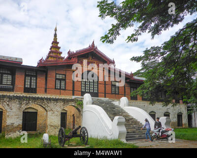 Nyaung Shwe : musée culturel, l'ancien palais, au Lac Inle, l'État de Shan, Myanmar (Birmanie) Banque D'Images