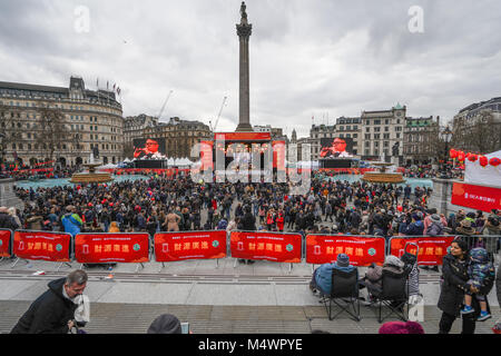 Les célébrations du Nouvel An chinois (l'année du chien) à Trafalgar Square à Londres. Date de la photo : Dimanche 18 Février, 2018. Photo : Roger Garfield/Alamy Crédit : Roger Garfield/Alamy Live News Banque D'Images