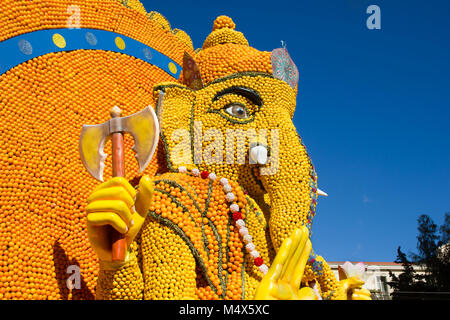 Menton, France. Feb 18, 2018. Art fait de citrons et oranges dans la célèbre Fête du Citron (Fete du citron à Menton, France). Le célèbre jardin de fruits reçoit 230 000 visiteurs par an. Credit : Giancarlo Liguori/Alamy Live News Banque D'Images