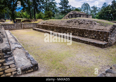 Tecpán Guatemala, Guatemala. Jeu de balle maya à Iximche, Pre-Columbian Mesoamerican site archéologique qui est un monument national guatémaltèque. Banque D'Images