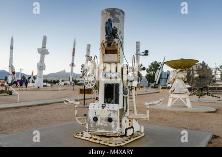 L'Igor est un télescope de suivi conçu pour fournir les documents photographiques de la performance des missiles, comme l'attitude, intercepter miss-distance. Banque D'Images